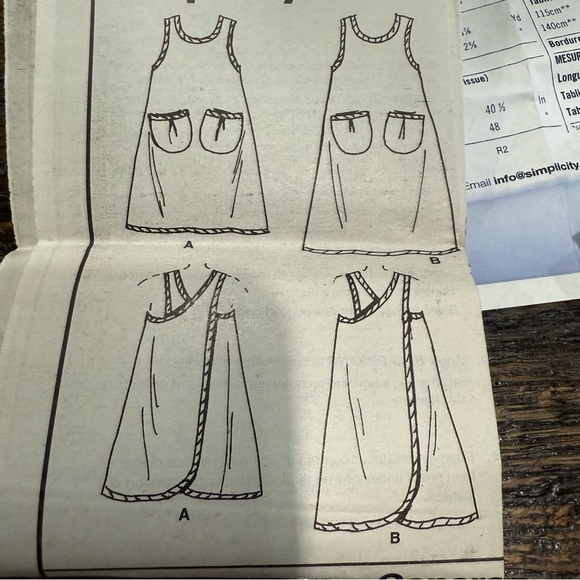 Simplicity 5201 Sewing Pattern Apron  Crafts Daisy Kingdom Apron Pattern - Picture 9 of 9